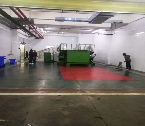 地面式水平压缩垃圾中转站
